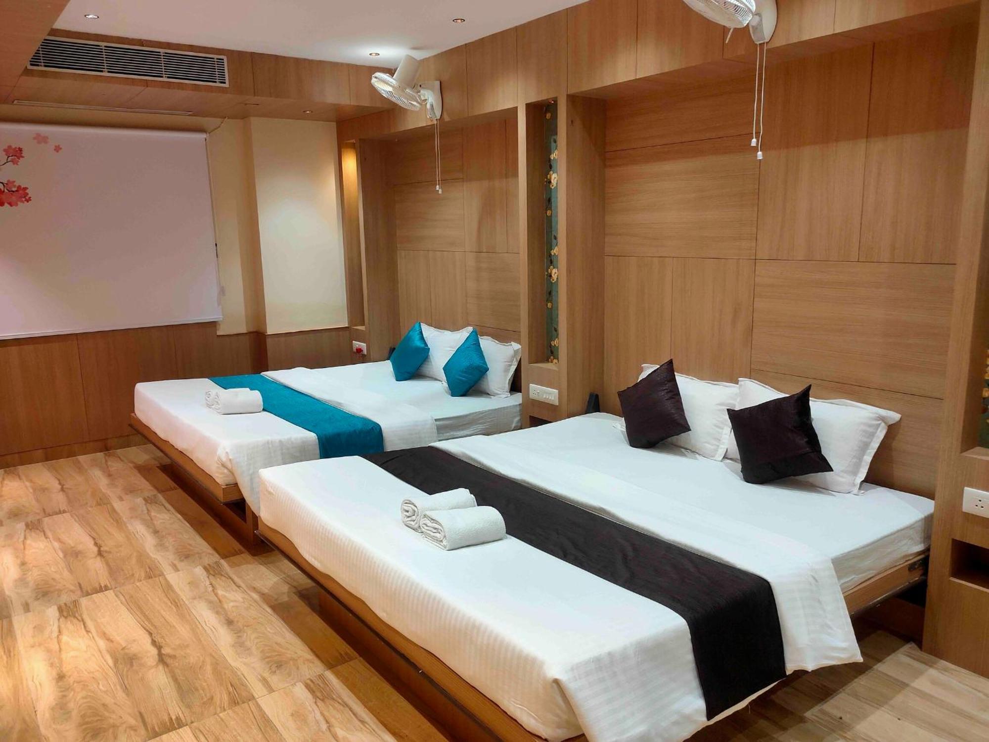 Hotel Mellow Mood Bhubaneswar Bagian luar foto