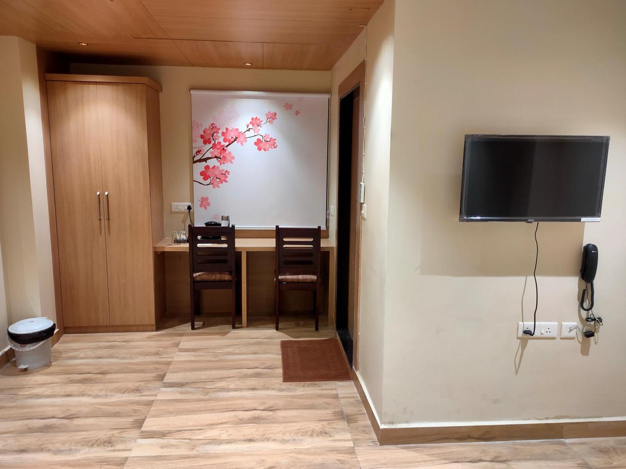 Hotel Mellow Mood Bhubaneswar Bagian luar foto