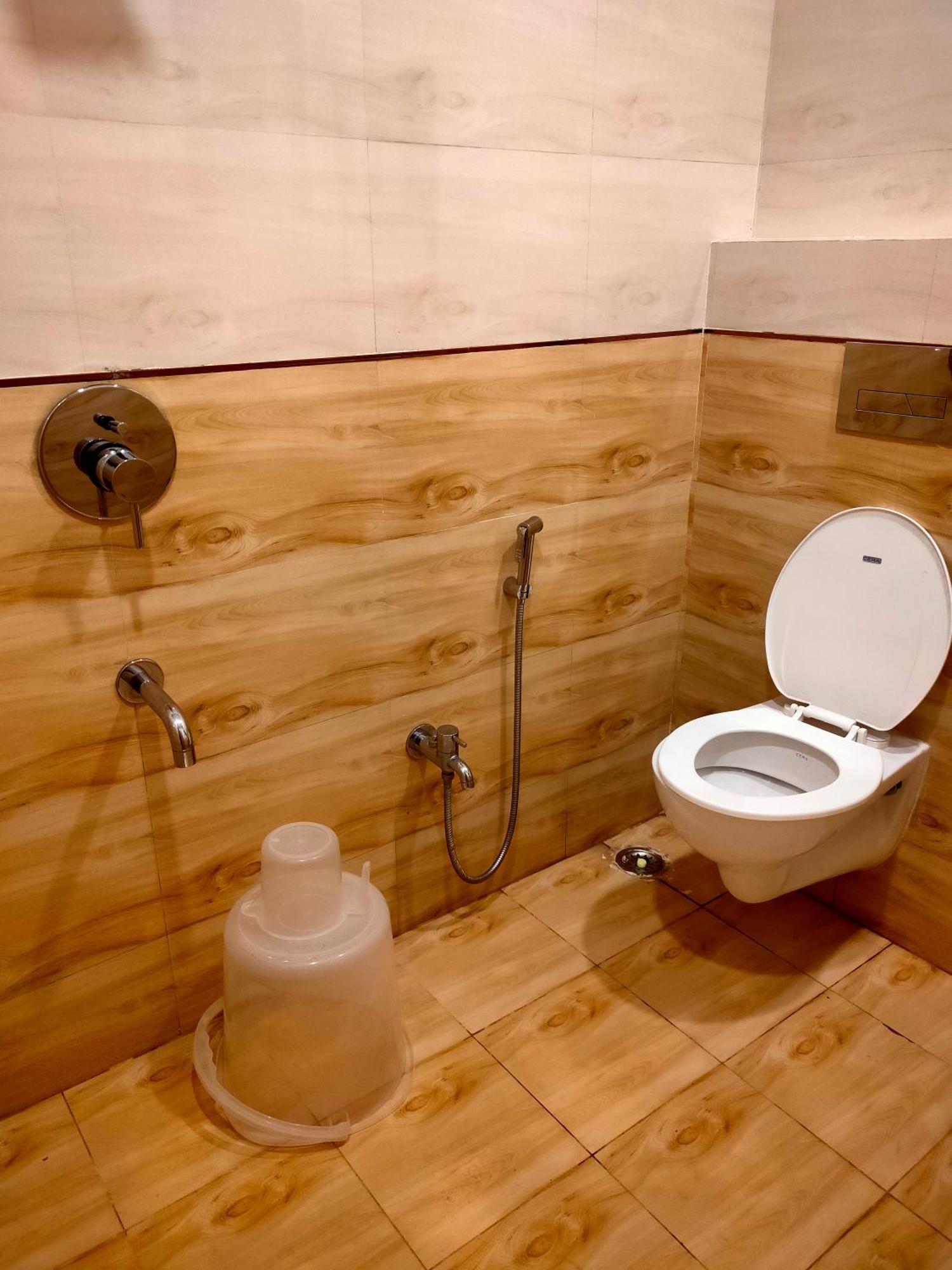 Hotel Mellow Mood Bhubaneswar Bagian luar foto